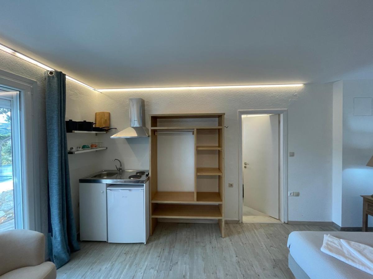 Syros Village Suites Vári Exteriér fotografie