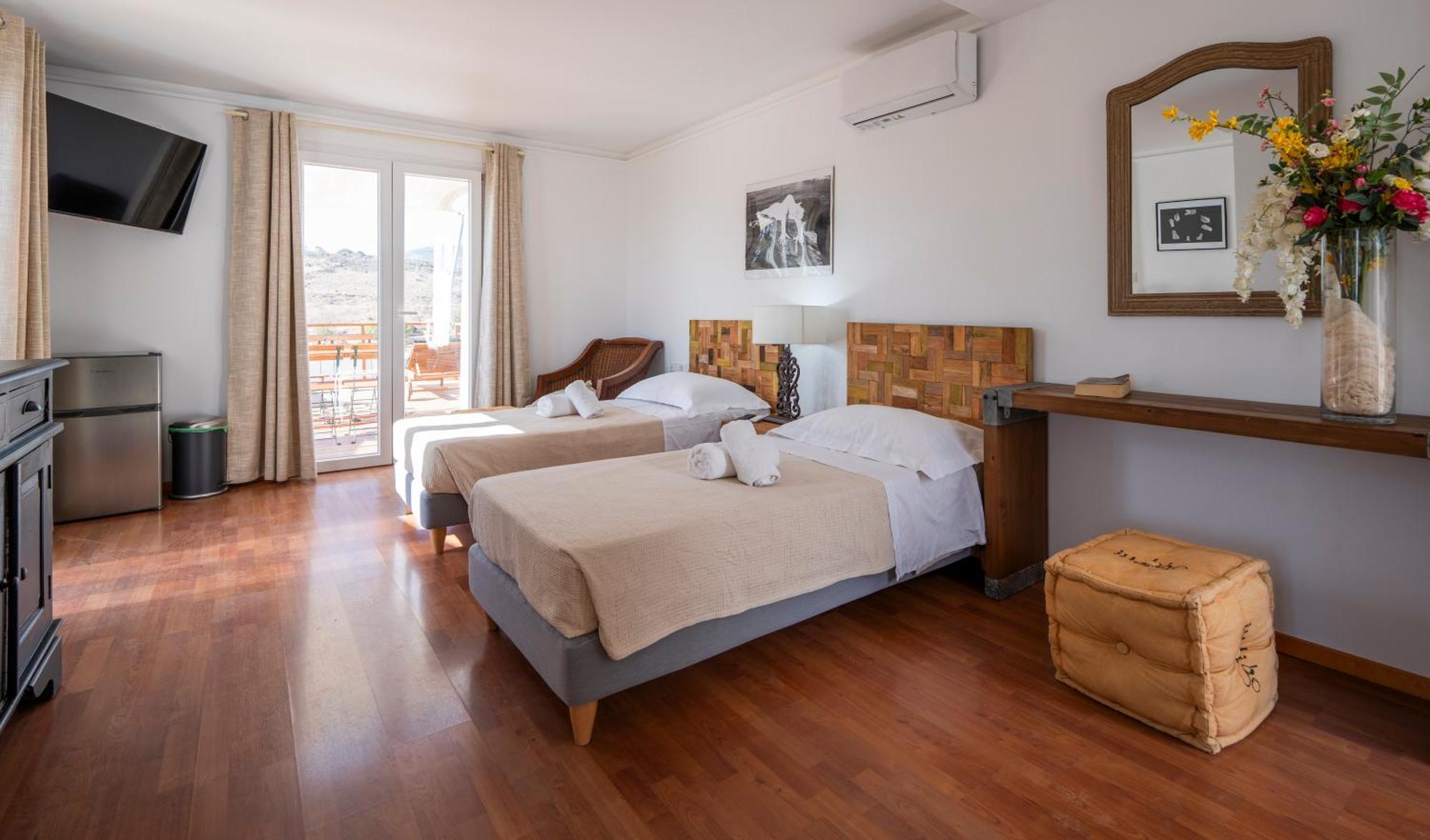 Syros Village Suites Vári Exteriér fotografie