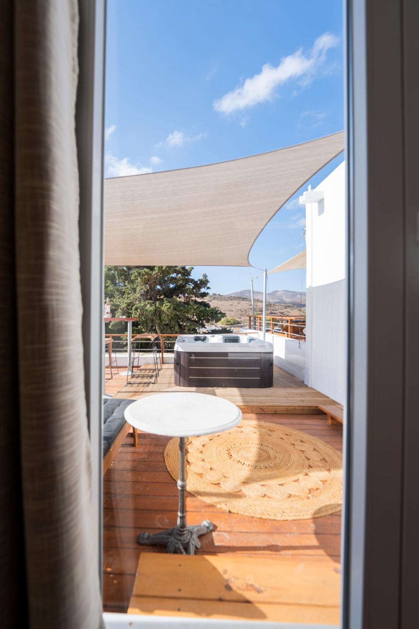 Syros Village Suites Vári Exteriér fotografie