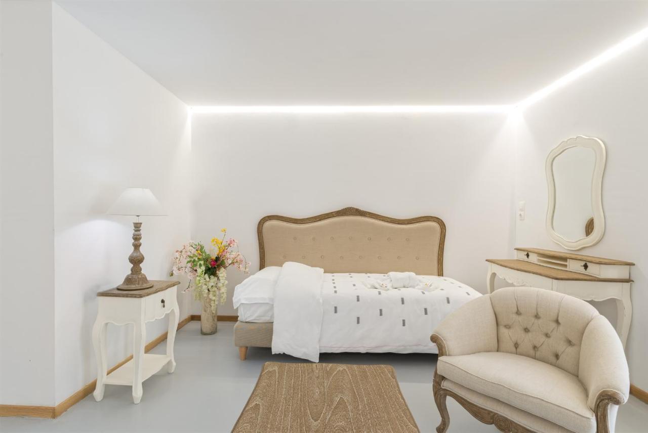 Syros Village Suites Vári Exteriér fotografie
